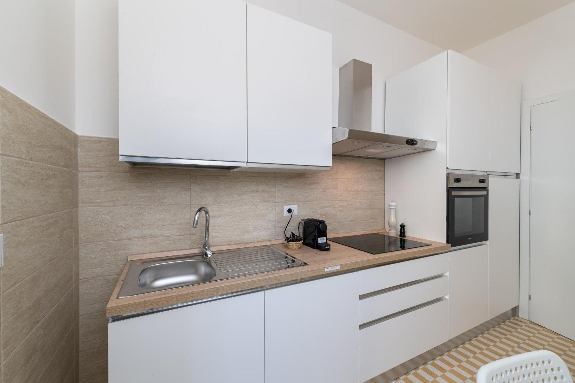 Luxury And Sweet Home-Metro Malatesta Рим Экстерьер фото