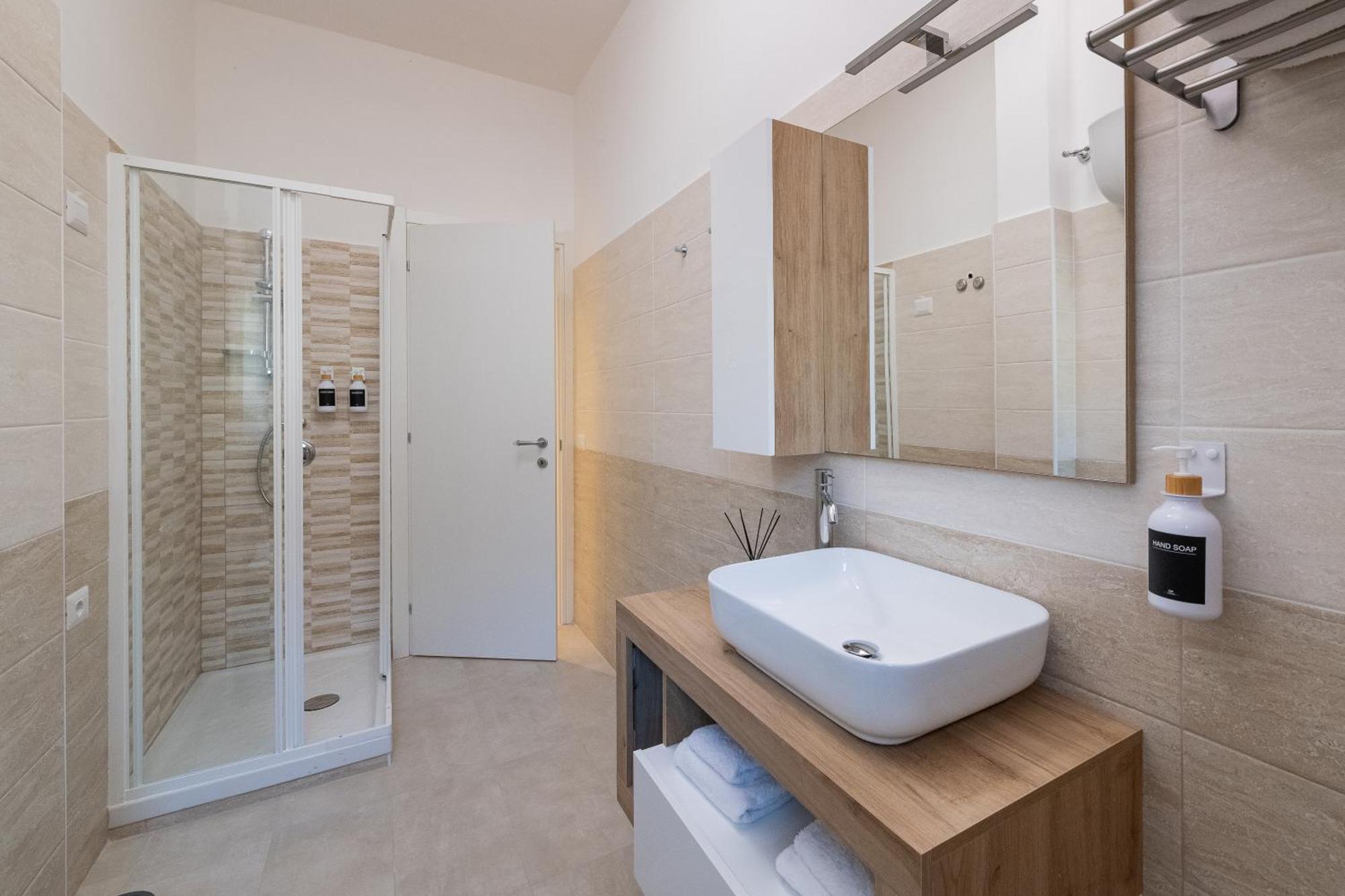 Luxury And Sweet Home-Metro Malatesta Рим Экстерьер фото